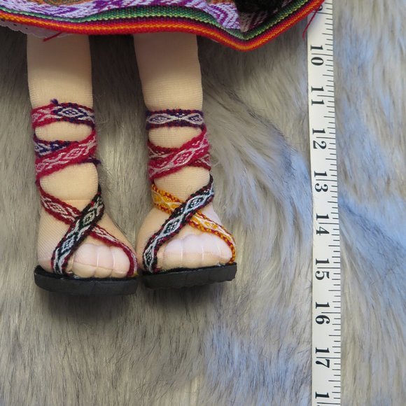 PERUVIAN DOLL - Traditional dress - Picture 3 of 4